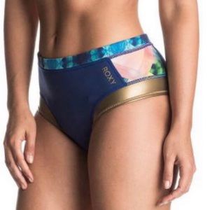NWT Roxy 1mm POP Surf Mid Waist Short Sizes 6 & 8 Wetsuit Surfing Skiing Beach